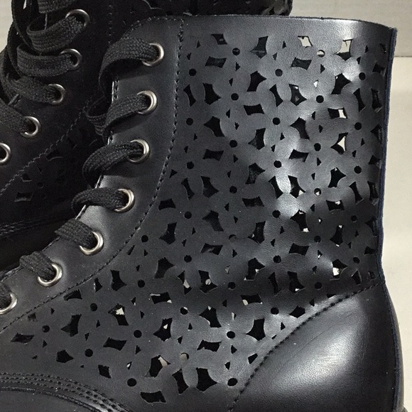 Modern Rush black leather pierced lace up boots - Picture 3 of 11